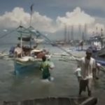 China gives fish to Filipino fishermen